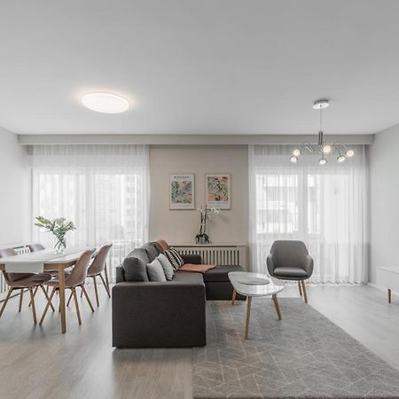 Bleri Apartment, 2 Bedroom, Free Parking بريشتاين المظهر الخارجي الصورة